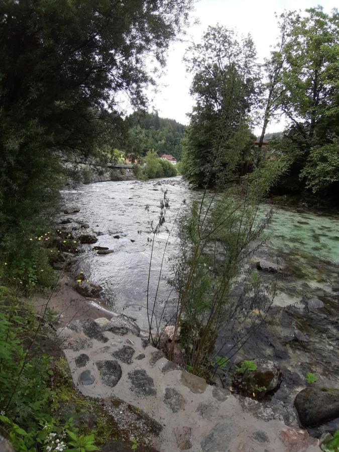 LučeKrivec公寓 外观 照片